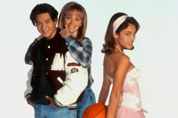 Justin Whalin, Shelley Long, Amy Jo Johnson posing for Susie Q