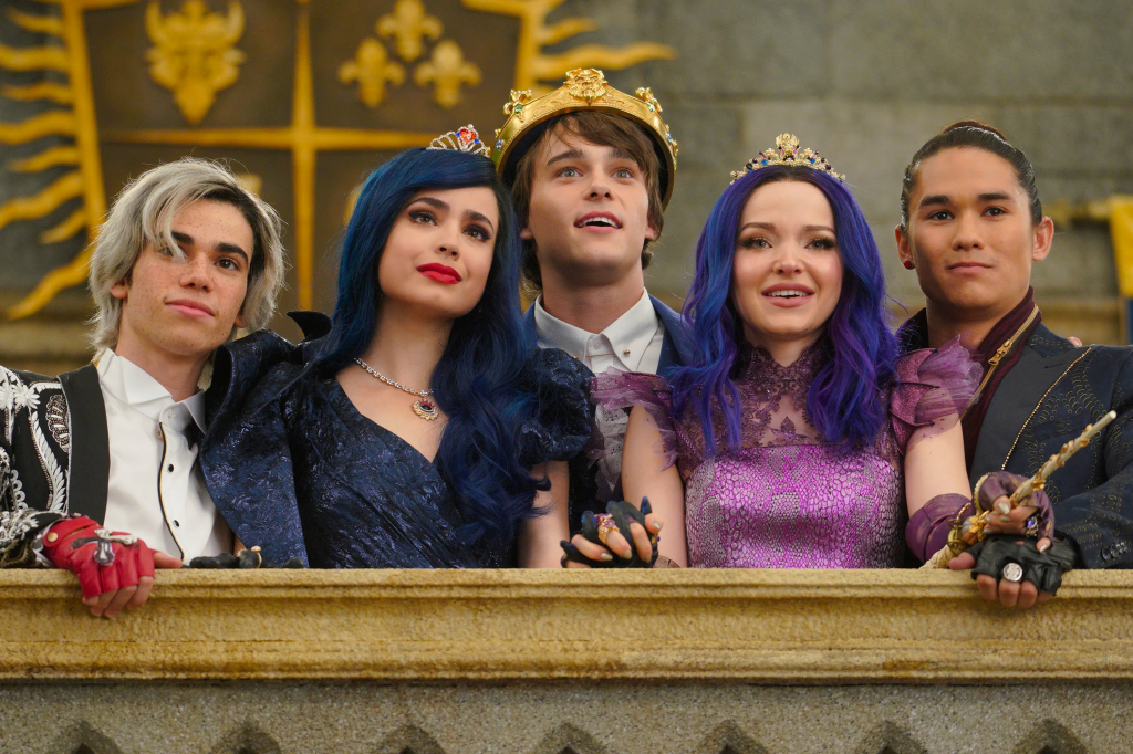 Descendants villain kids with King Ben in the third movie